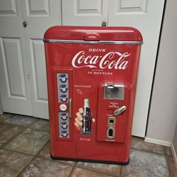 "Coca-Cola" RARE-VTG 1992 Nostalgic Collectable Coke Machine Cooler/ice Chest  By Paul Flum 