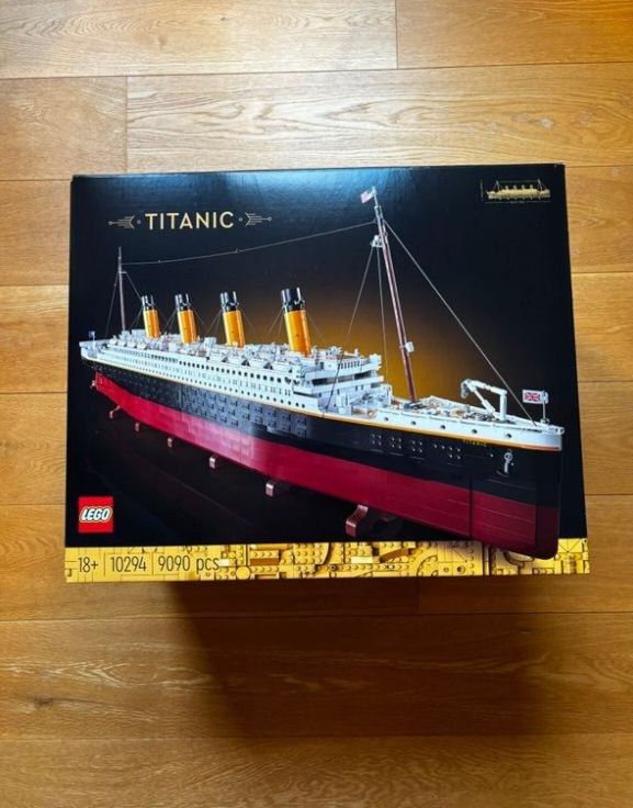 LEGO Icons Titanic
