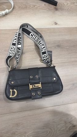 Dior purse