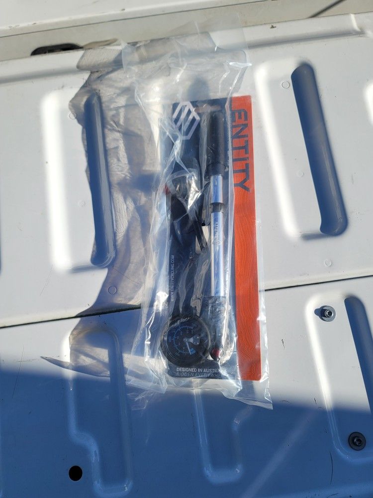 Entity Shock Pump Sp15