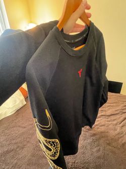 Kobe Bryant long sleeve mamba mentality, all black and gold.
