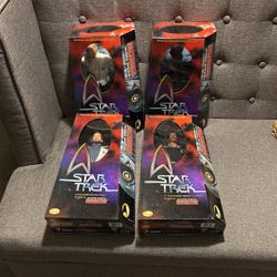 STAR TREK INSURRECTION (1(contact info removed)) LOT OF 4