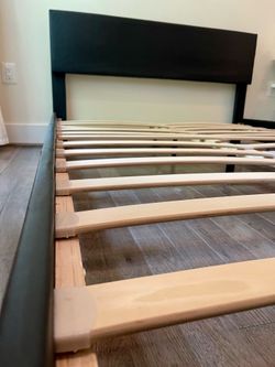 Wade Logan Full Platform Bed