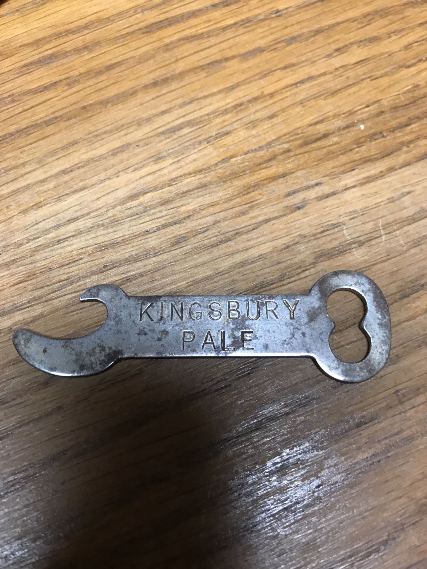 Old Flat bottle opener kingsbury Pale, Manitowac Products Co. Wis.