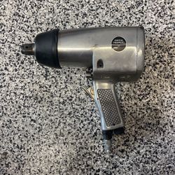 Central pneumatic 3/4” square drive air impact wrench