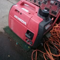 Honda Inverter Generator EU2200i