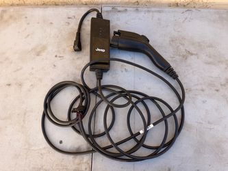 Jeep Wrangler Rubicon Cherokee 4XE E346031 NA-GEN4.1 Charge Cord 120V OEM