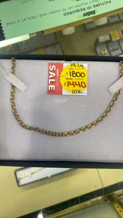 10k Gold Necklace