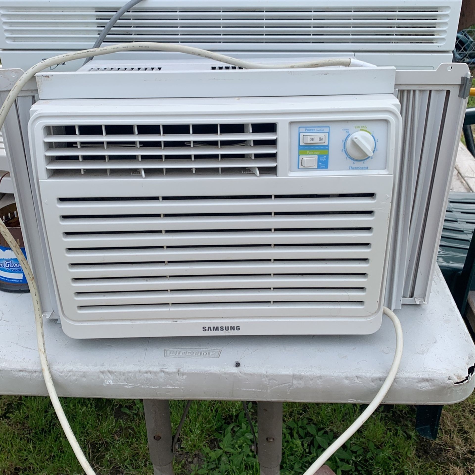 Window Unit R Condicshen