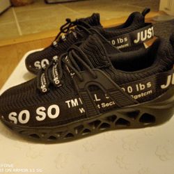 Women's Athletic Shoes 