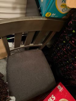 Table & chairs