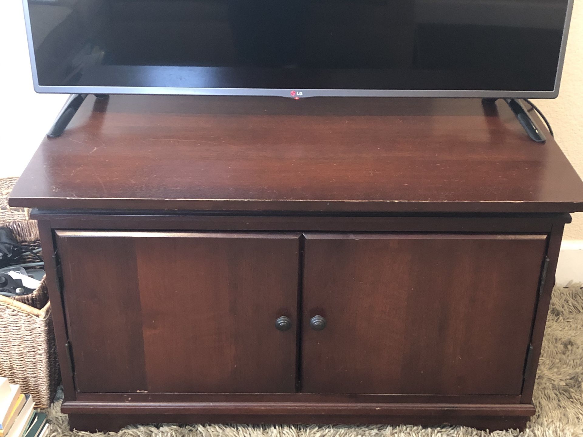 Pottery barn TV stand or coffee table for Sale in San Marcos, CA OfferUp