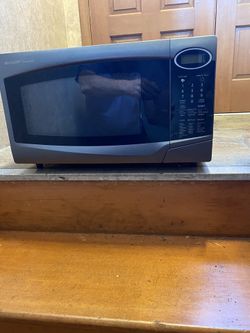 Sharp Microwave 1.4 SMCCH Y7J for Sale in Glendale, AZ - OfferUp