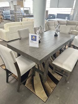 Dining table + 4 chairs + bench (brand new)
