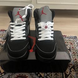 Jordan 5 Metallic Black