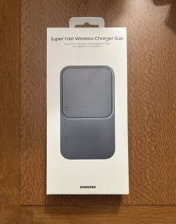 Samsung Super Fast Wireless Charger Duo (with Adapter and Cable)