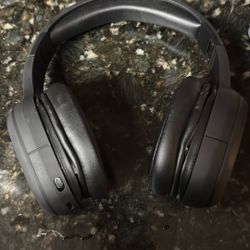 Headphones 