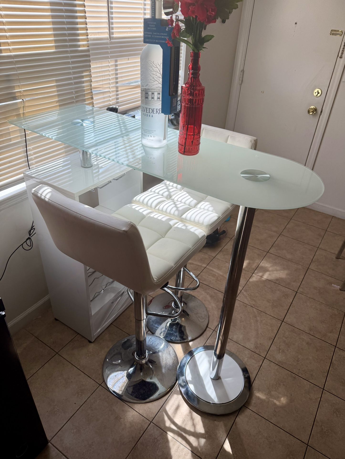 Bar Stool With Chairs
