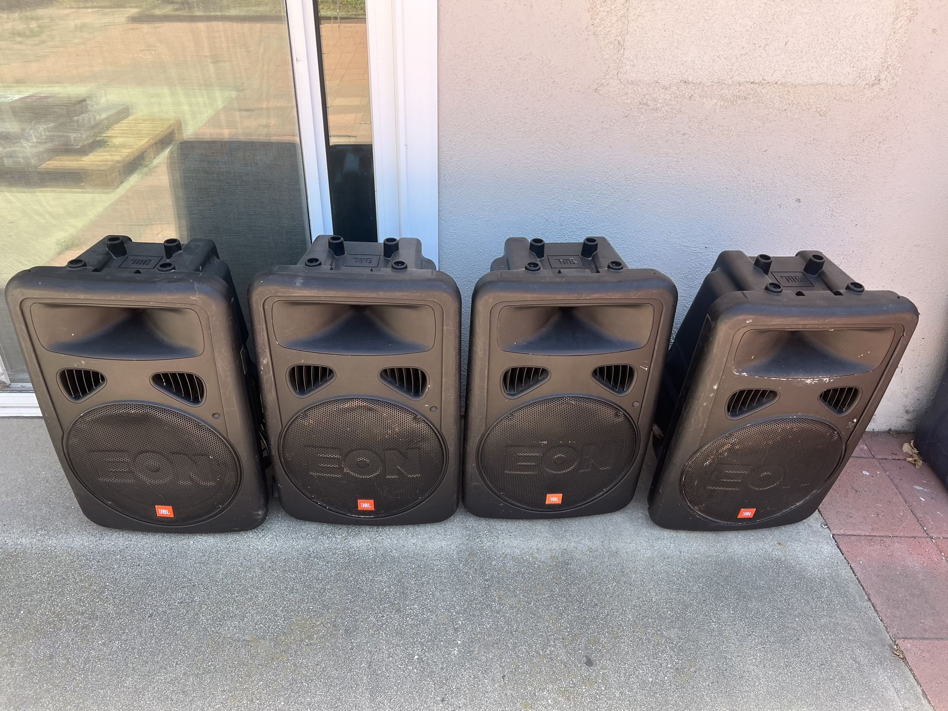 4 JBL EON 15 G2 One Not Working