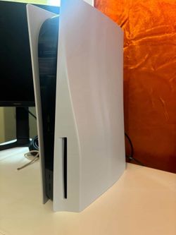 PlayStation 5 PS5 Disc Edition – Like New w/ Controller & Cables