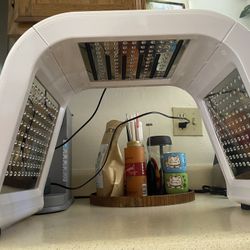 LED Light Therapy Machine