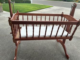 Jenny Lind Bassinet/Rocker