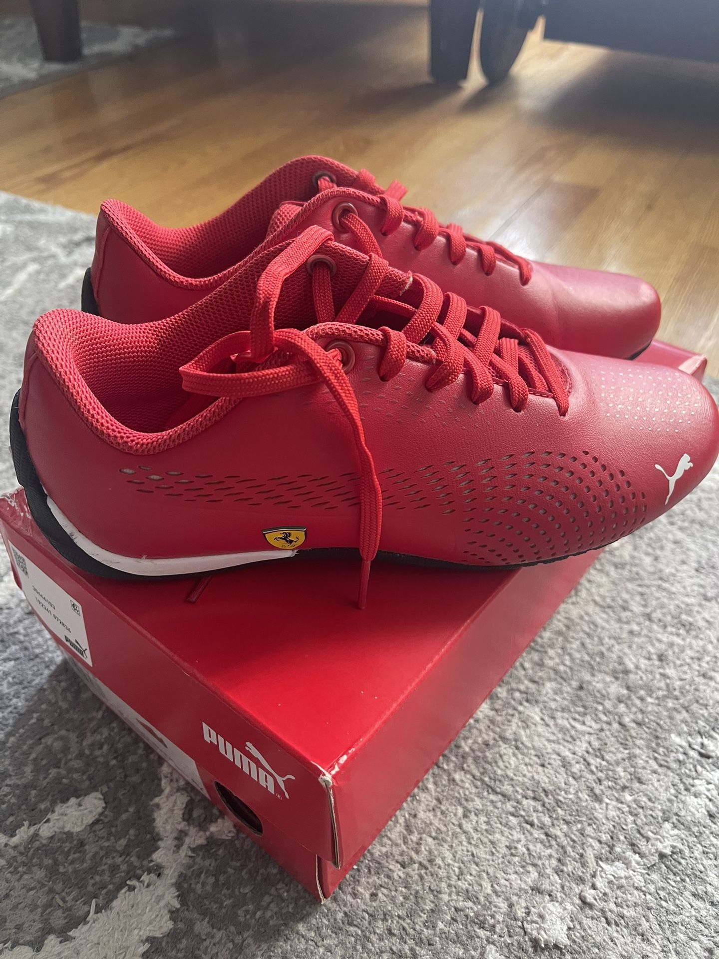 Puma Ferrari Size 4C