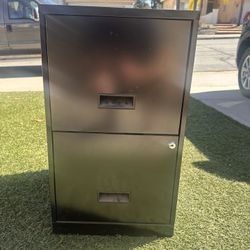 Metal Filing Cabinet 