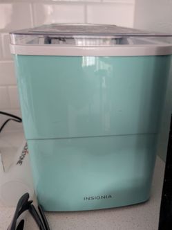 Insignia Portable Ice Maker Mint Green