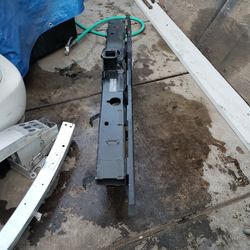 17 Chevy Tahoe Rear Ginch