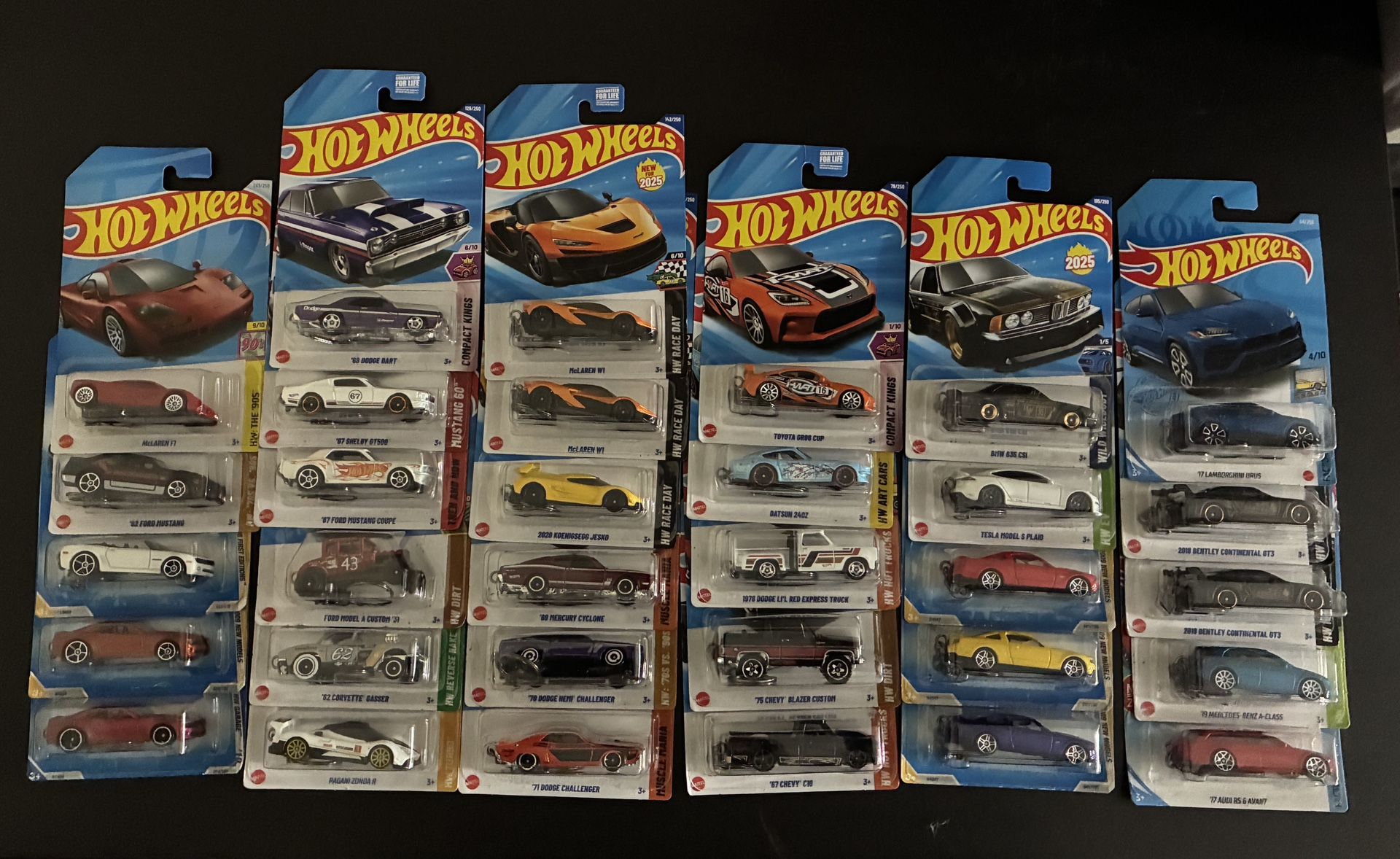 Keychains Hot Wheels Custom - HOLIDAY SPECIAL!
