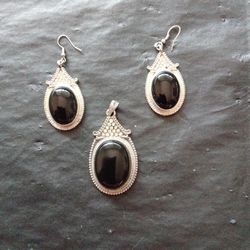 Black Onyx Sterling Sliver Pendant And Earrings