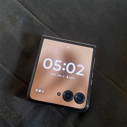 Brand New 2025 Motorola Razr 256GB Never Used 