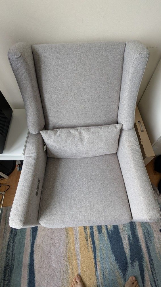 Electric Power Recliner Glider Chair w/ USB – Like New!