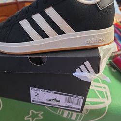 Adidas size 2y