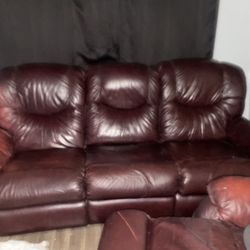 Good Condition Couch And Love Seat The Pics Are Terrible But 