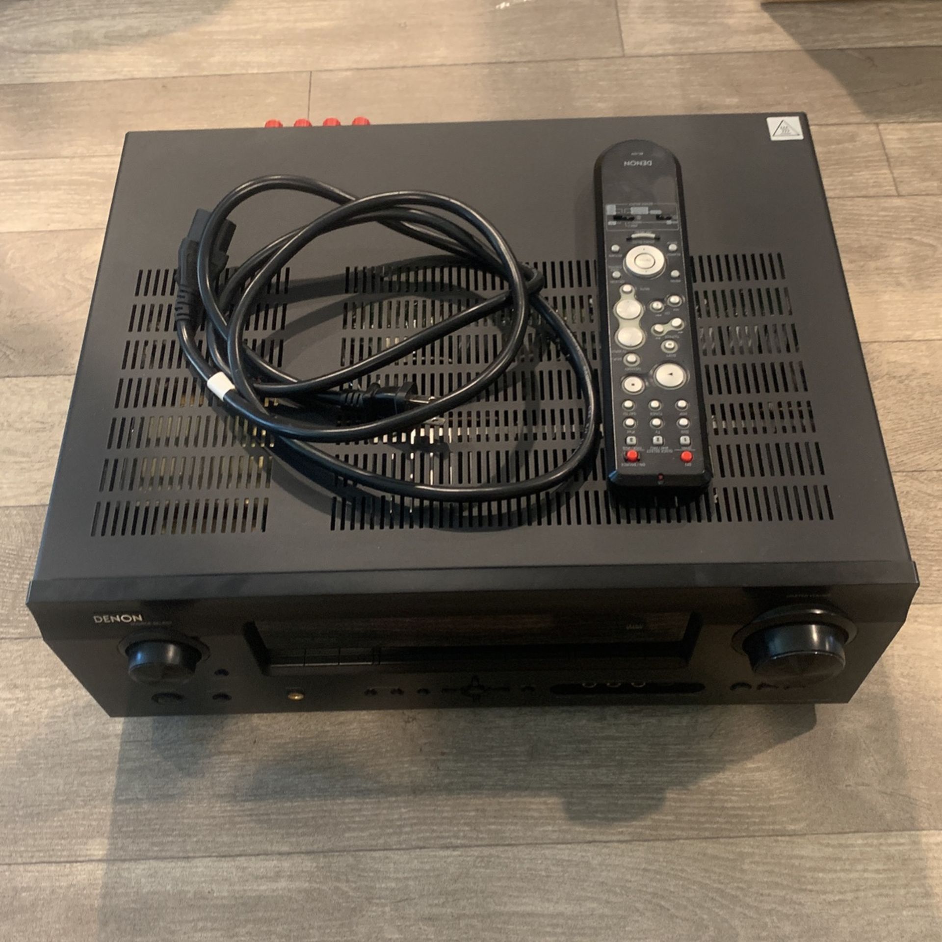 Denon AVR-890 Receiver