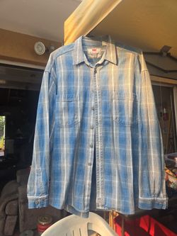 Levi's size XL