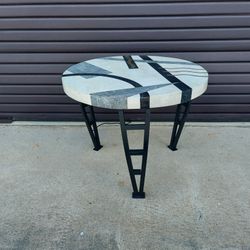 Post Modern Tavola Oggetti Style Memphis Table.