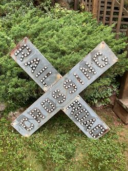 Antique porcelain with reflectors cross buck