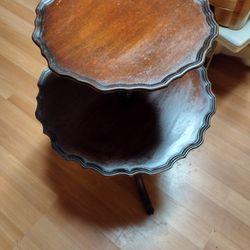 1930's Two Tier Oak Pedestal Pie Table