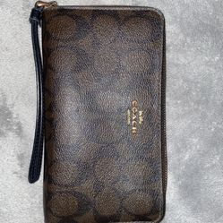 Coach Wristlet Purse 