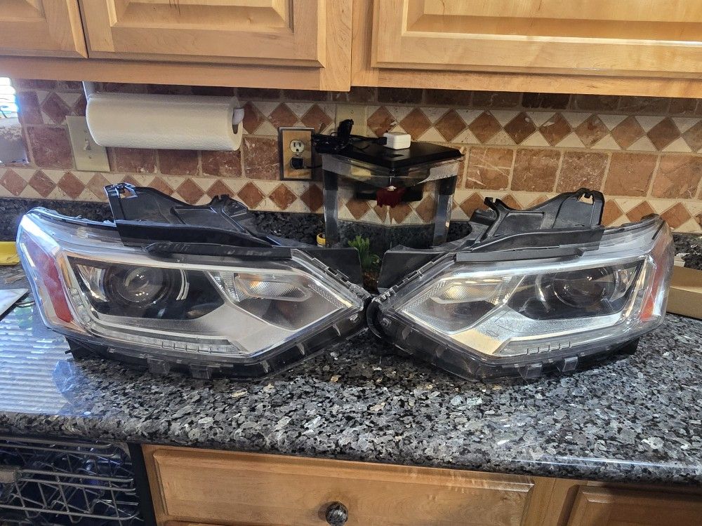 2018 To 2021 Chevrolet Traverse Headlights
