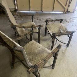 Castelle Set, Needs New Sling