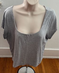 Abound soft grey scoop neck short sleeve rayon cropped top, size 2XL