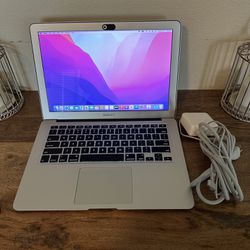 MacBook Air 2017 13 inch core i 5 Working Great 