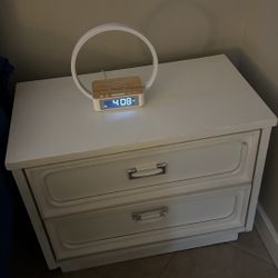 Nightstand 