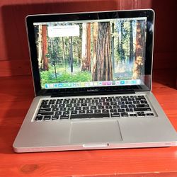 Apple MacBook Pro 13” I5/8GB/256GB SSD macOS 15.1 SEQUOIA $140