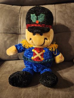 Dan Dee Smiley Face Plush Tickle Wiggle Singing Talking Nutcracker Soldier Works