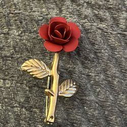 Rose Brooch - 1 1/2”  Very Pretty 